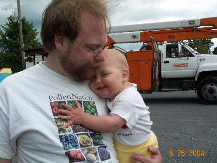 Baby hugs (awwww)
