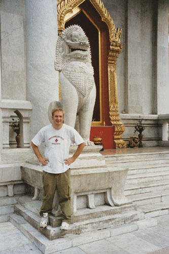 watpho.andrew.statue