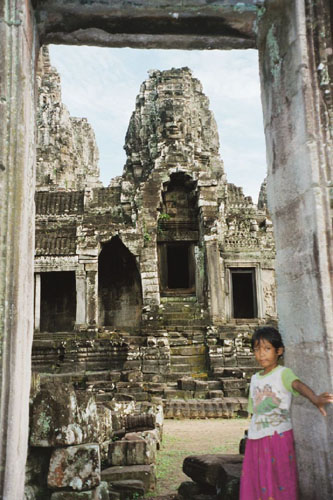 bayon.temple.doorframe