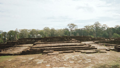 royal.enclosure2