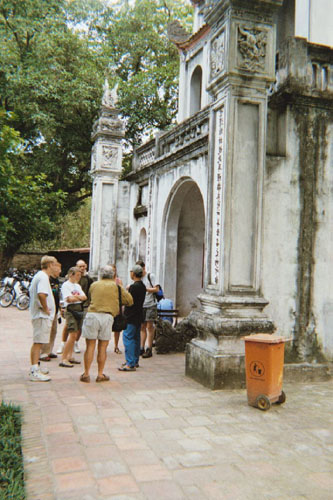 hanoe.temple.group.arch