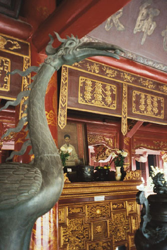 hanoi.temple.crane