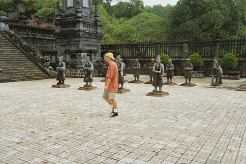hue.tu.duc.tomb.andrewpose2