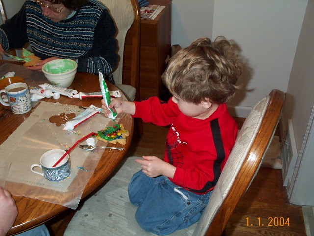 Will decorating Christmas cookies on New Years.